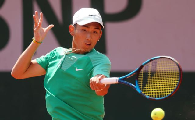 狗子28平台-五盘憾负无缘法网首胜 商竣程红土表现仍超预期