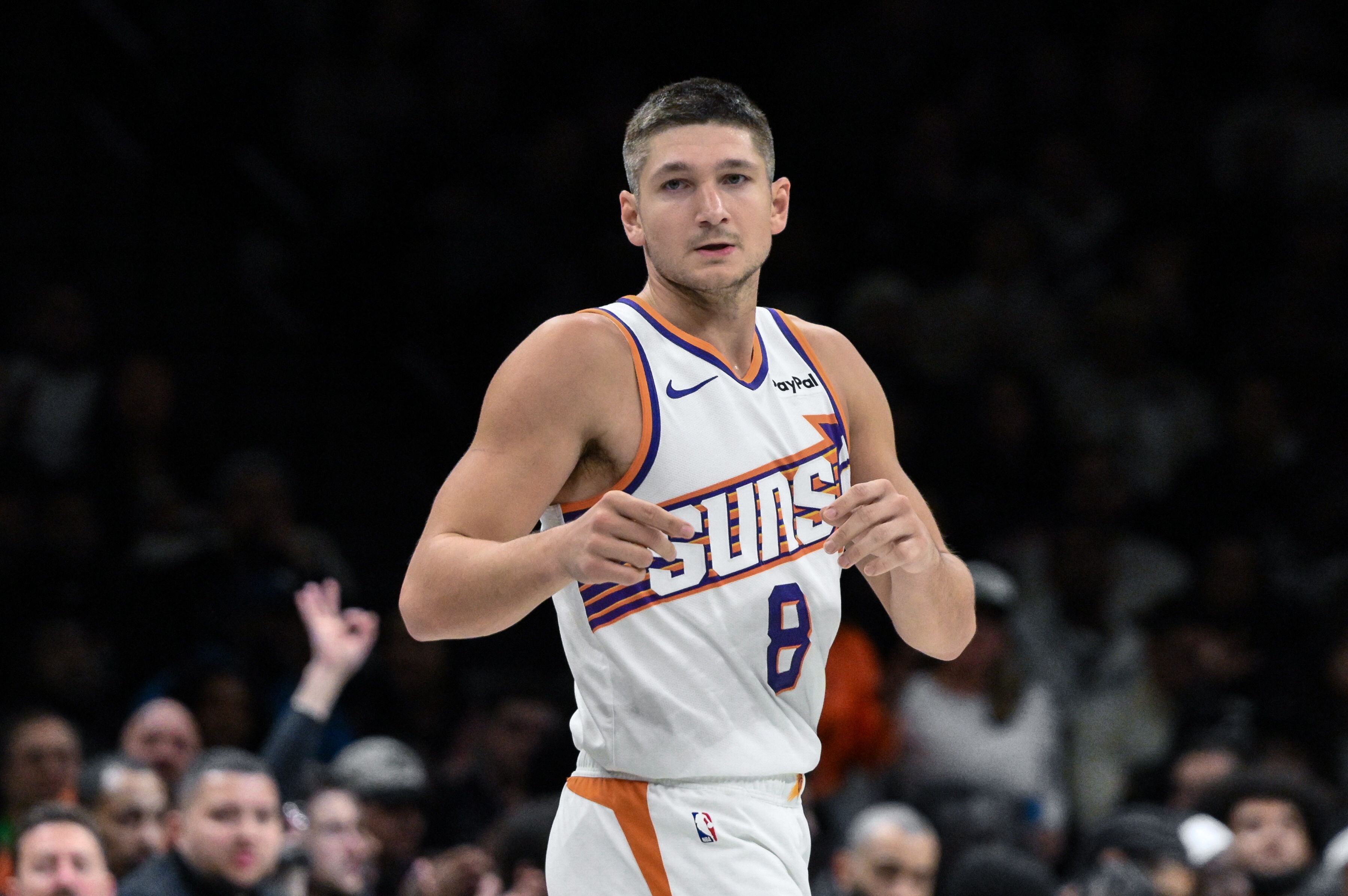 狗子28体育-一球不丢！阿伦半场5中5高效拿下11分2板2助1断